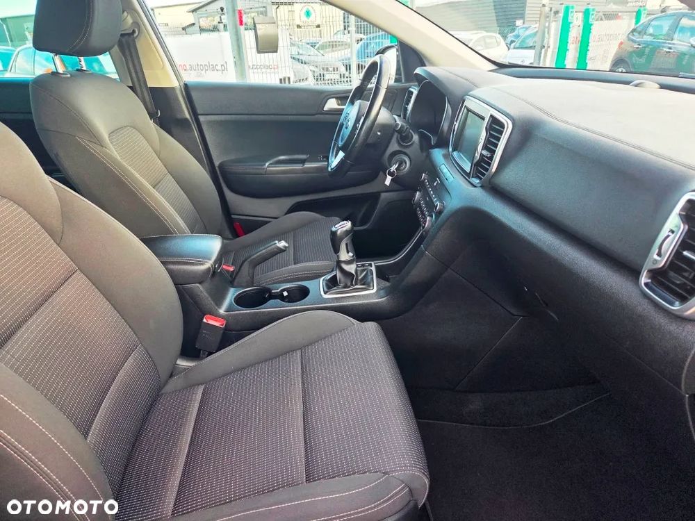 Kia Sportage 1.6 GDI Business Line L 2WD - 31