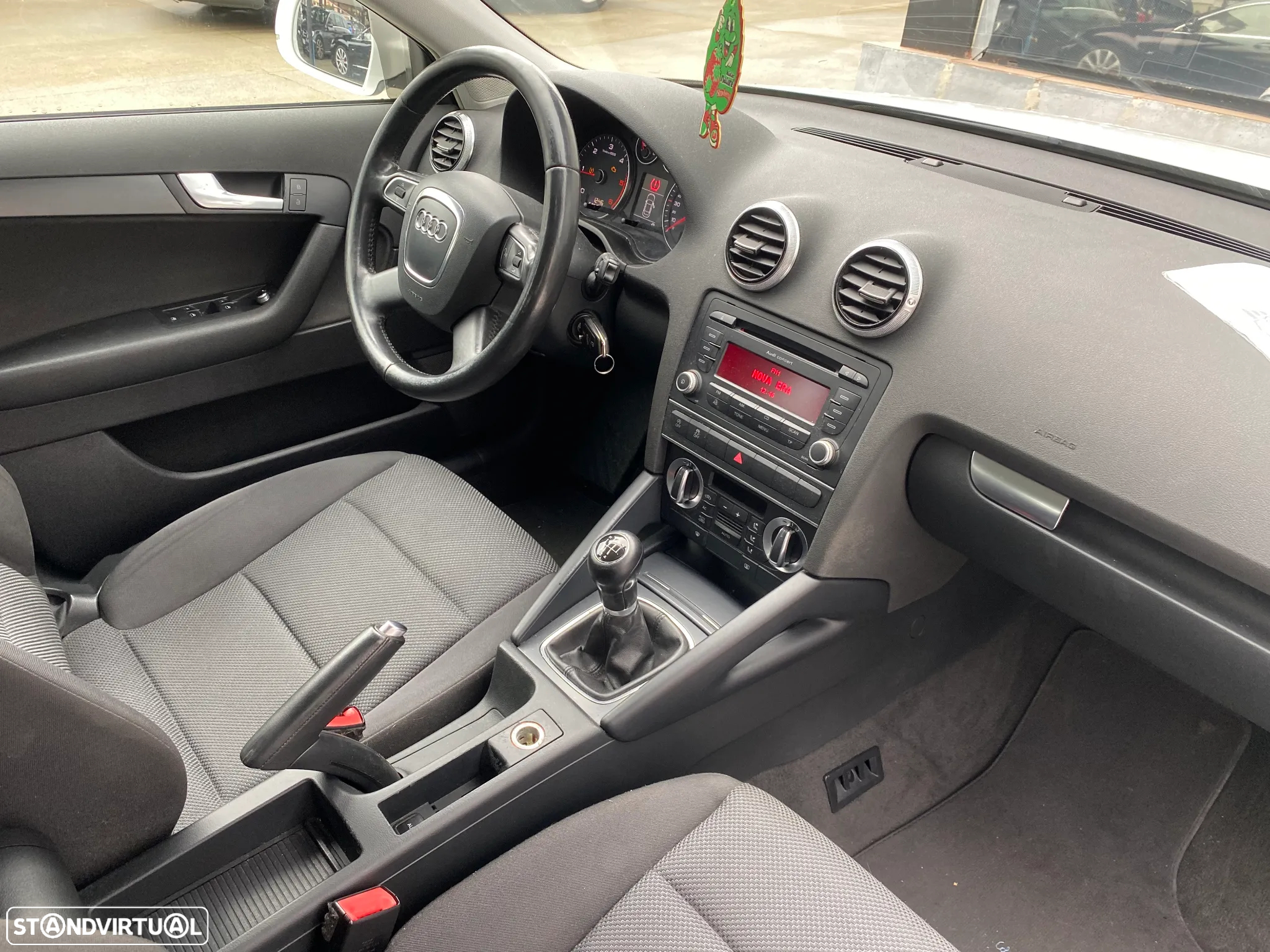 Audi A3 Sportback 1.6 TDI Attraction - 10