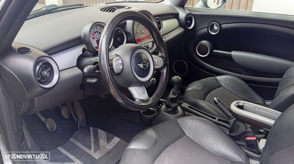 MINI Clubman Cooper D - 15