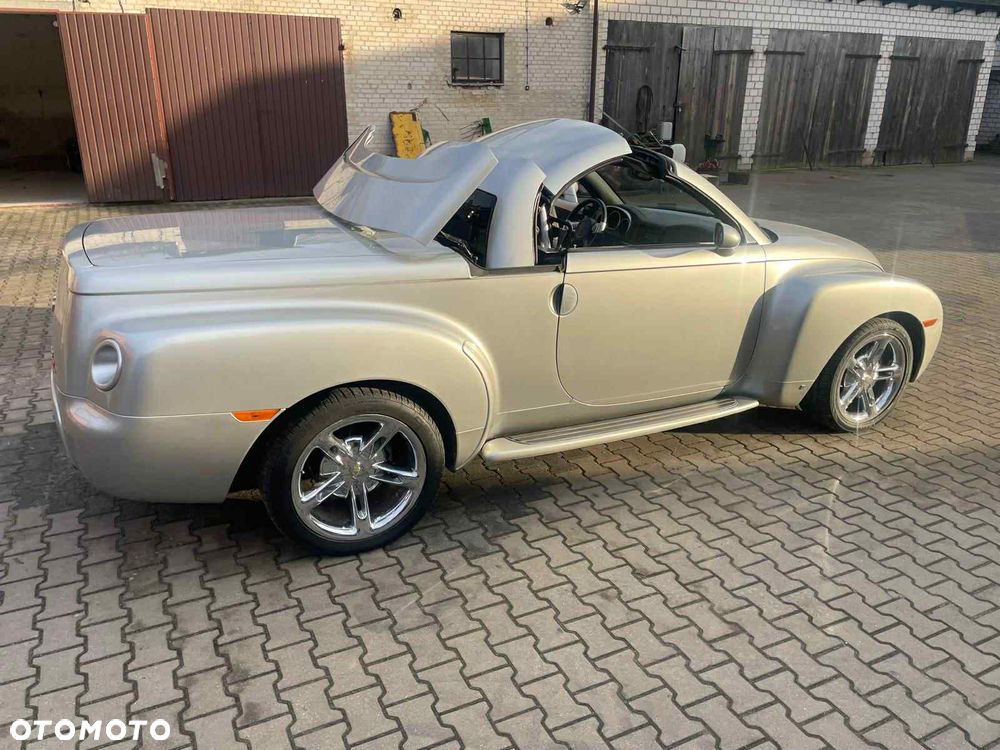 Chevrolet SSR - 4