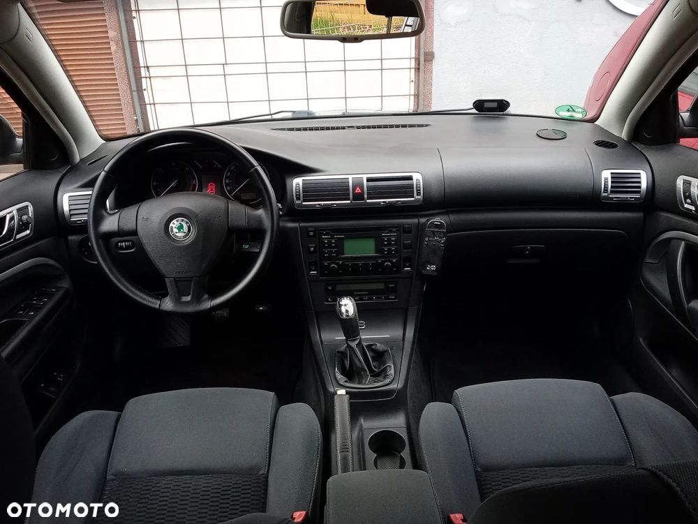 Skoda Superb 2.0 TDI DPF Comfort - 22