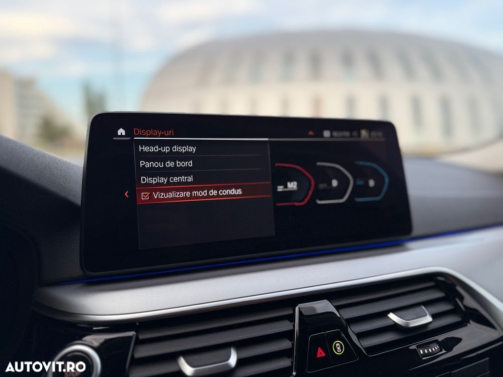 BMW Seria 5 520d xDrive AT MHEV - 24