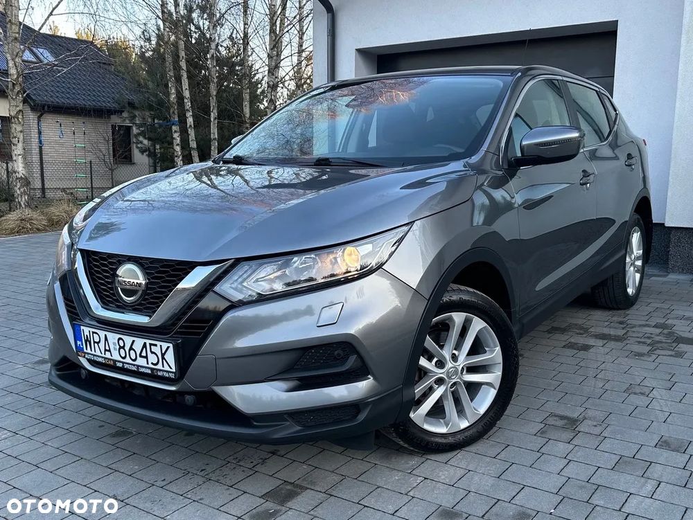 Nissan Qashqai - 1