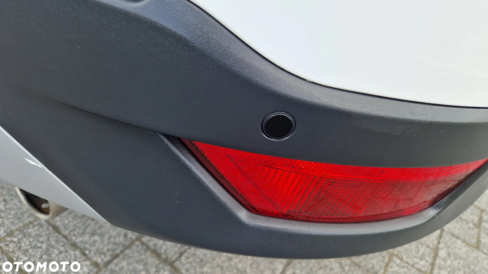 Ford Kuga 2.0 TDCi 2x4 Titanium - 29