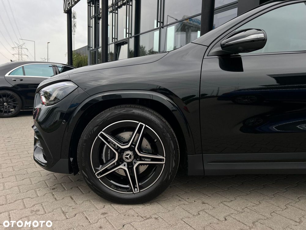 Mercedes-Benz GLA - 7