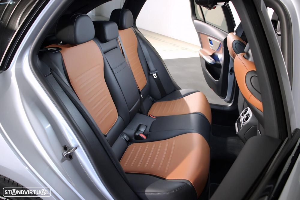 Mercedes-Benz C 300 e AMG Line - 15