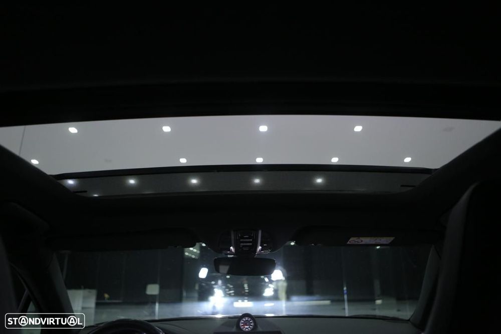 Porsche Panamera 4 S - 36