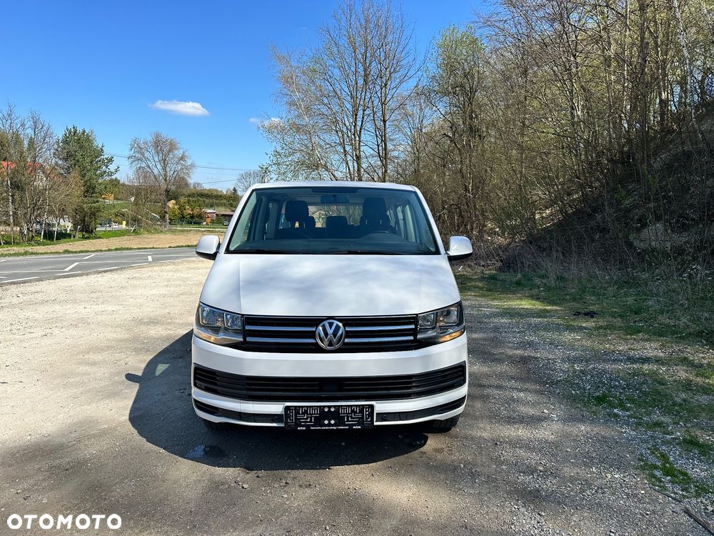 Volkswagen Caravelle - 8