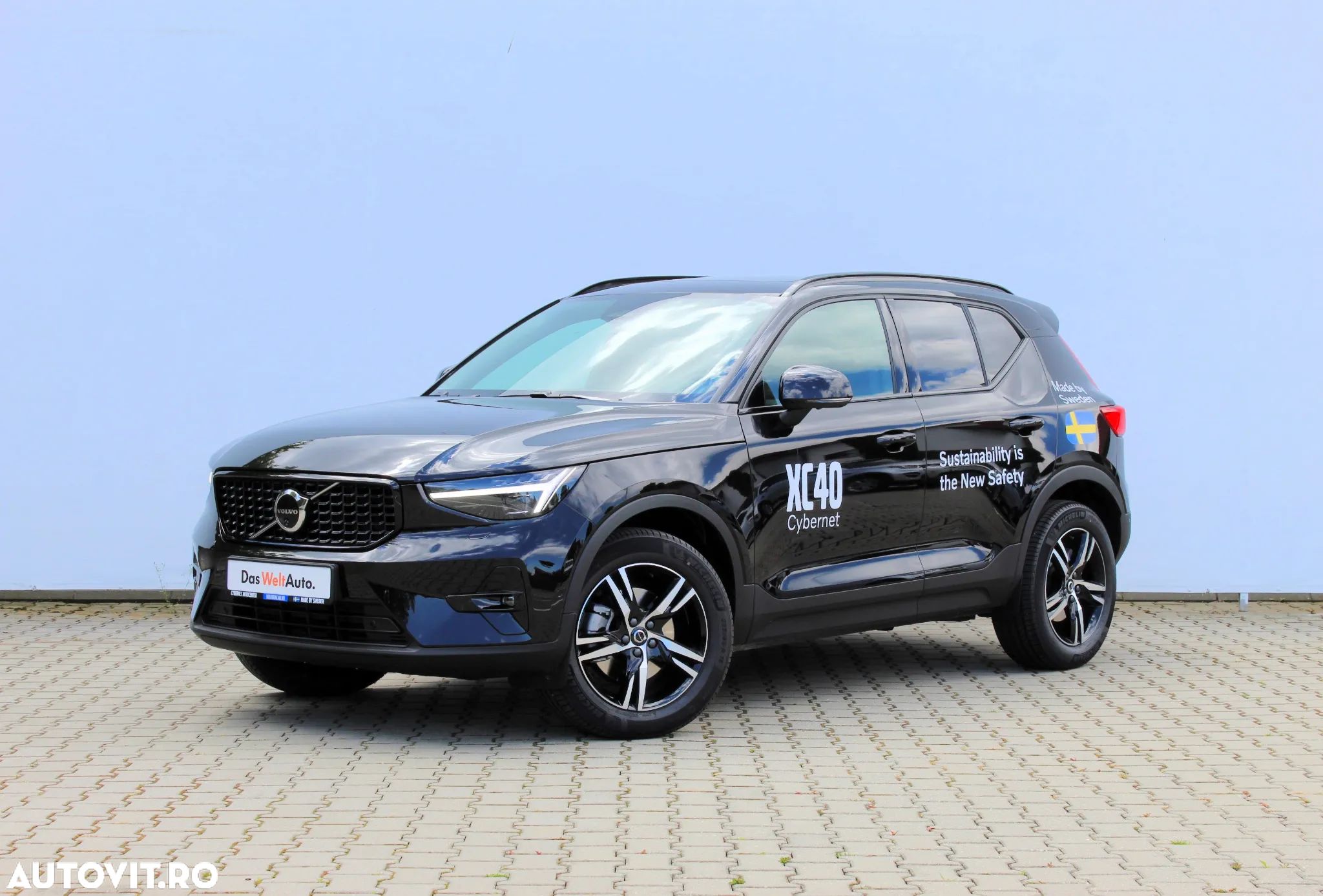 Volvo XC 40 B3 AT FWD MHEV Plus Dark - 1