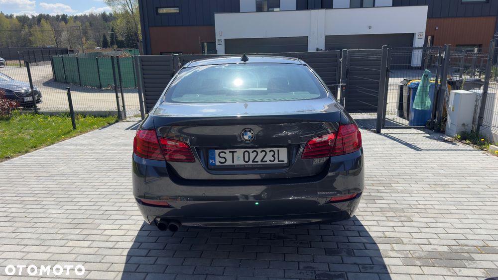 BMW Seria 5 528i xDrive Modern Line - 4