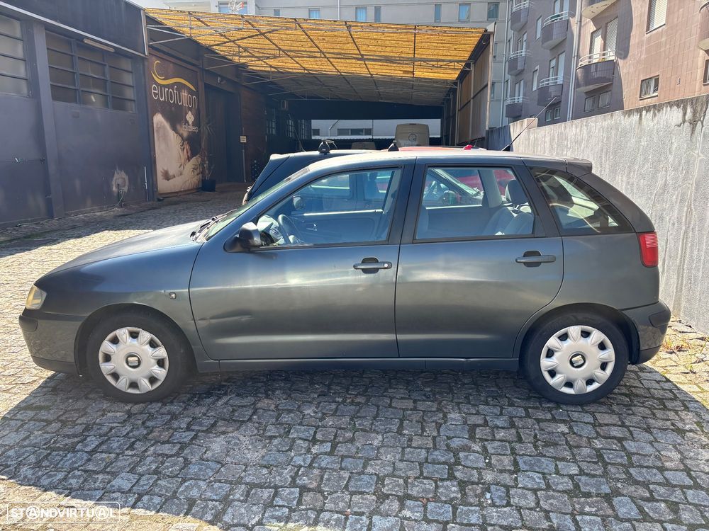 SEAT Ibiza - 4