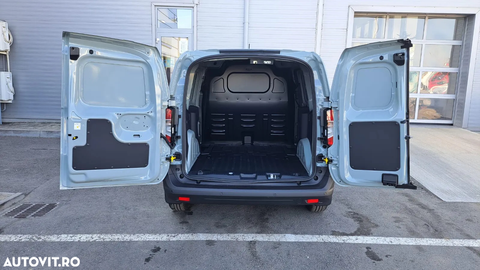 Ford NEW TRANSIT COURIER - 14