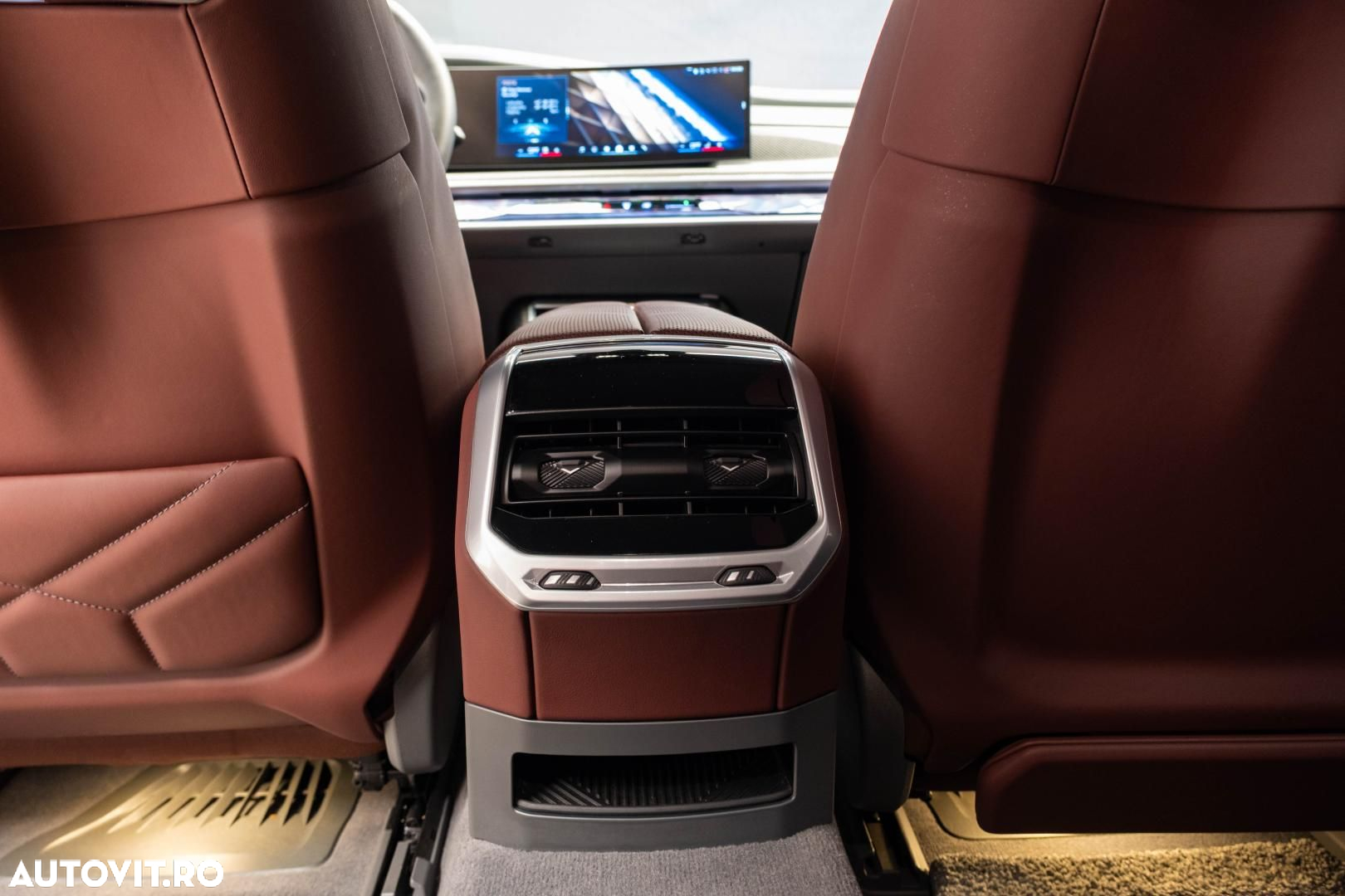 BMW Seria 7 - 27