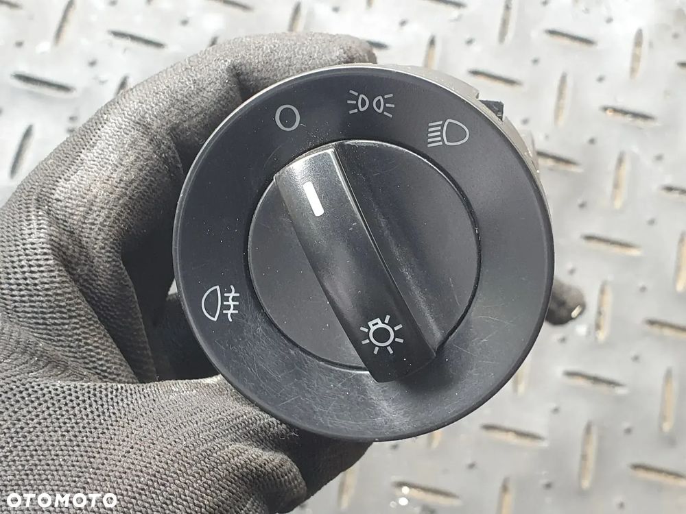 VW POLO IV 9N WŁĄCZNIK ŚWIATEŁ 6Q0941531B + WTYCZKA POSIADAM 4 SZTUKI - 7