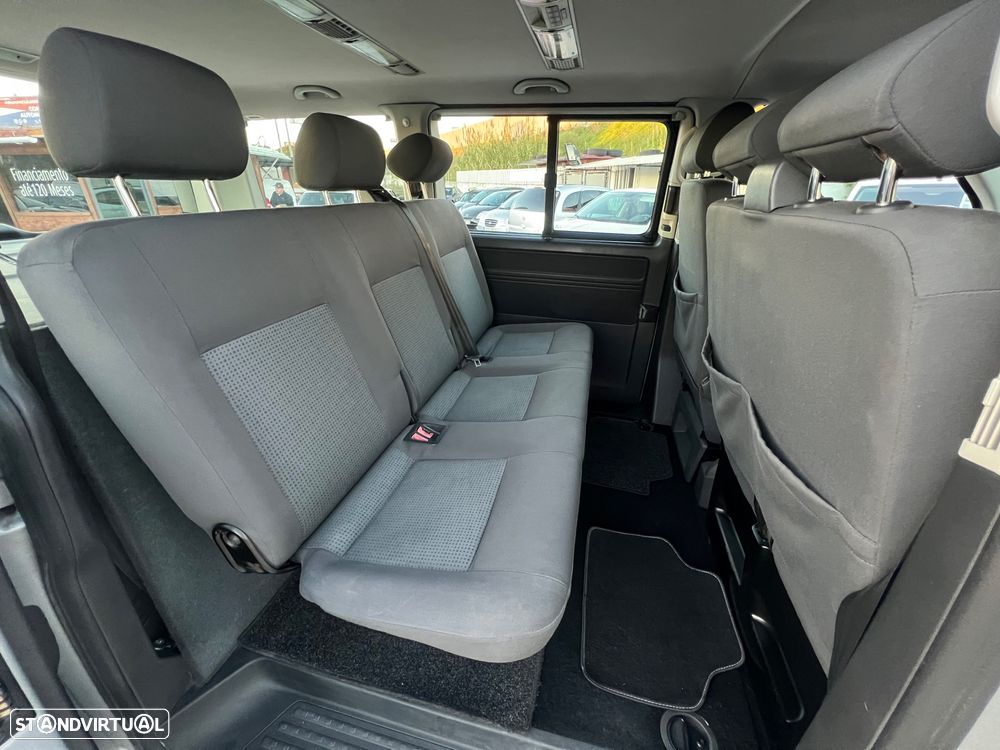 VW Caravelle 2.5 TDi Extra AC 6L - 9