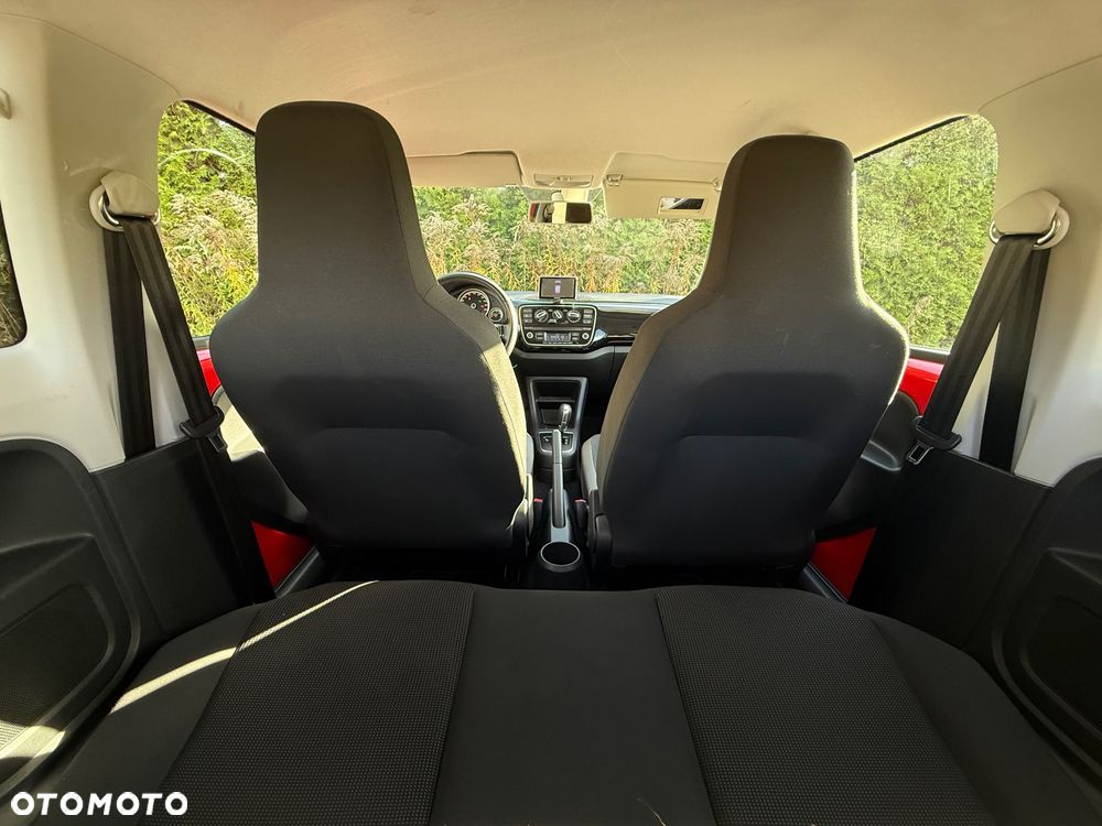Volkswagen up! ASG colour fortana red - 11