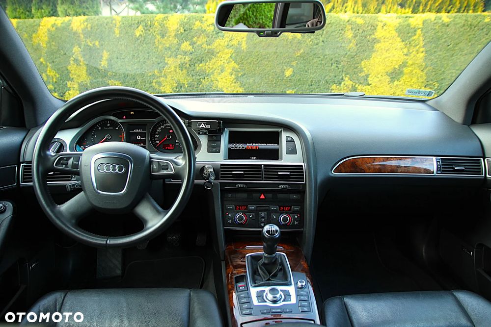 Audi A6 Avant - 16