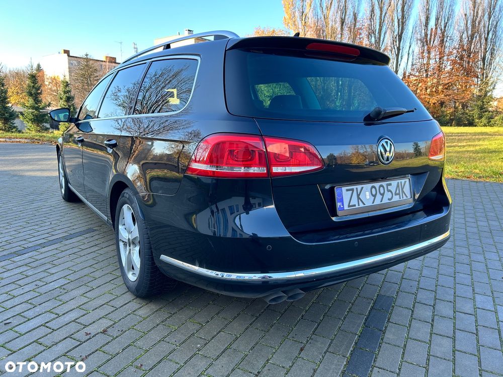Volkswagen Passat 2.0 TDI Highline R-Style DSG - 11