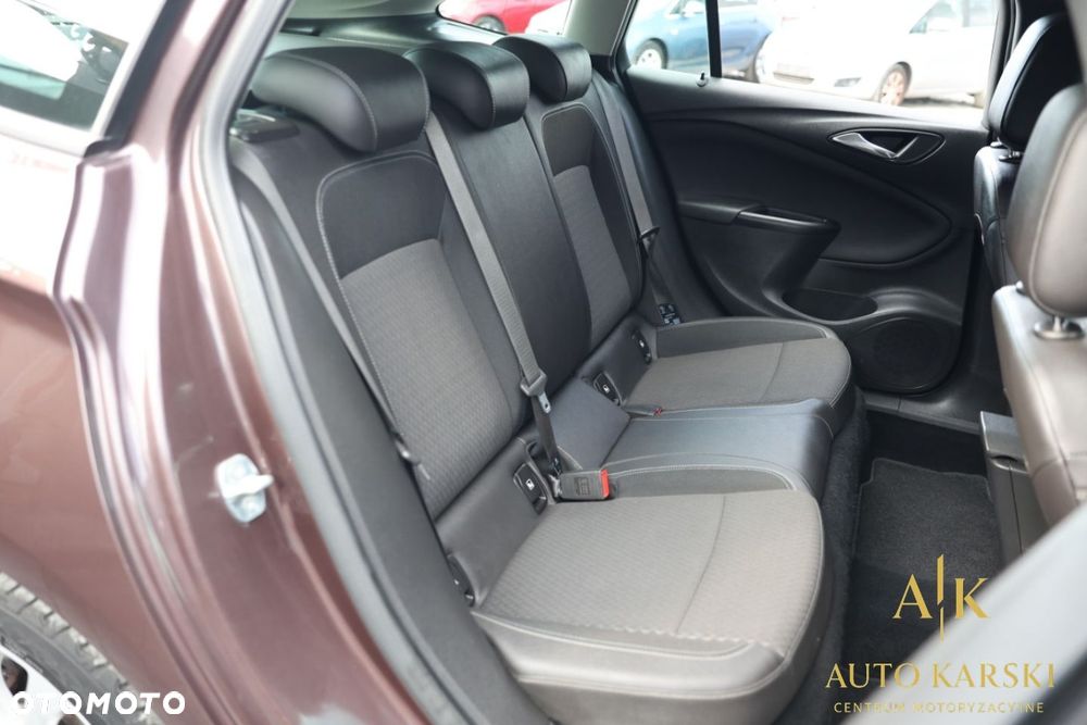 Opel Astra - 38