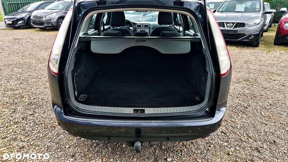 Ford Focus - 34