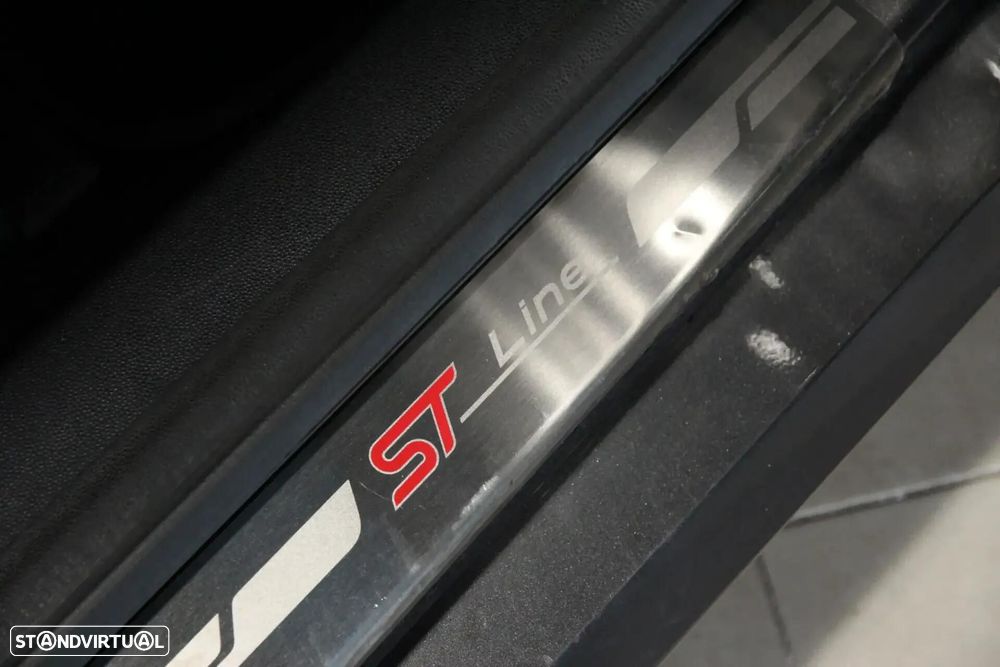 Ford EcoSport 1.0 EcoBoost ST-Line Black Edition - 22