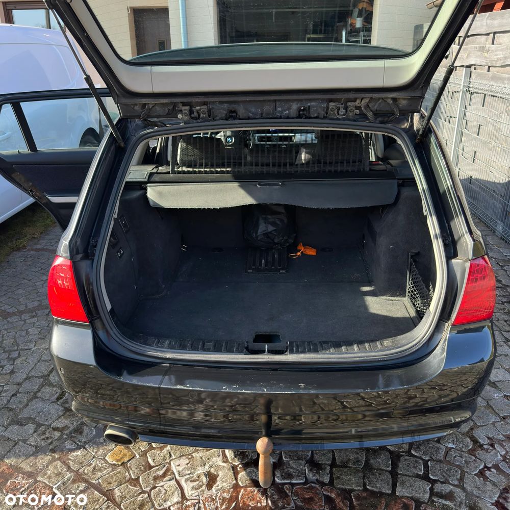 BMW Seria 3 320d Efficient Dynamics EU6 - 6