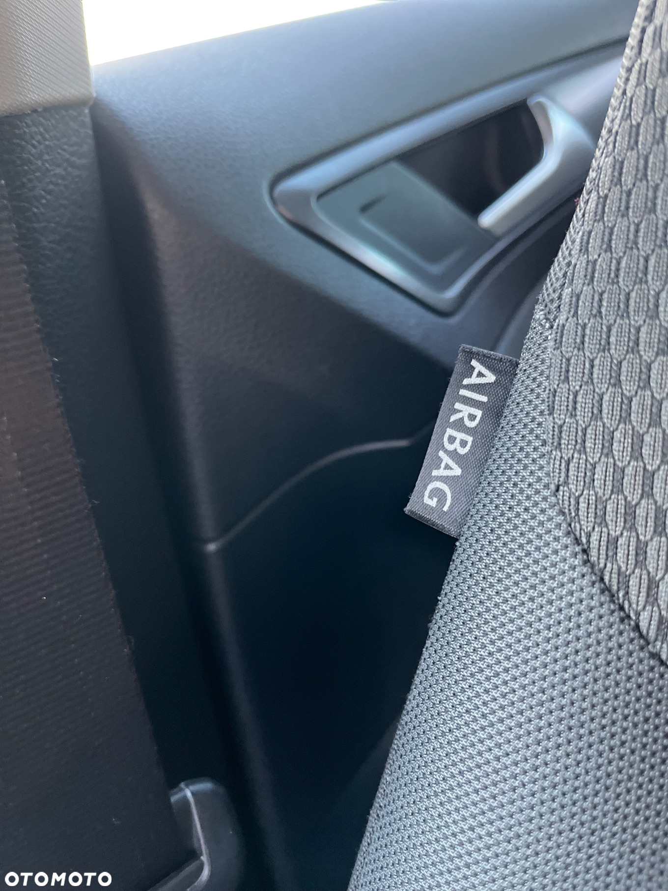 Volkswagen Golf e-Golf - 26