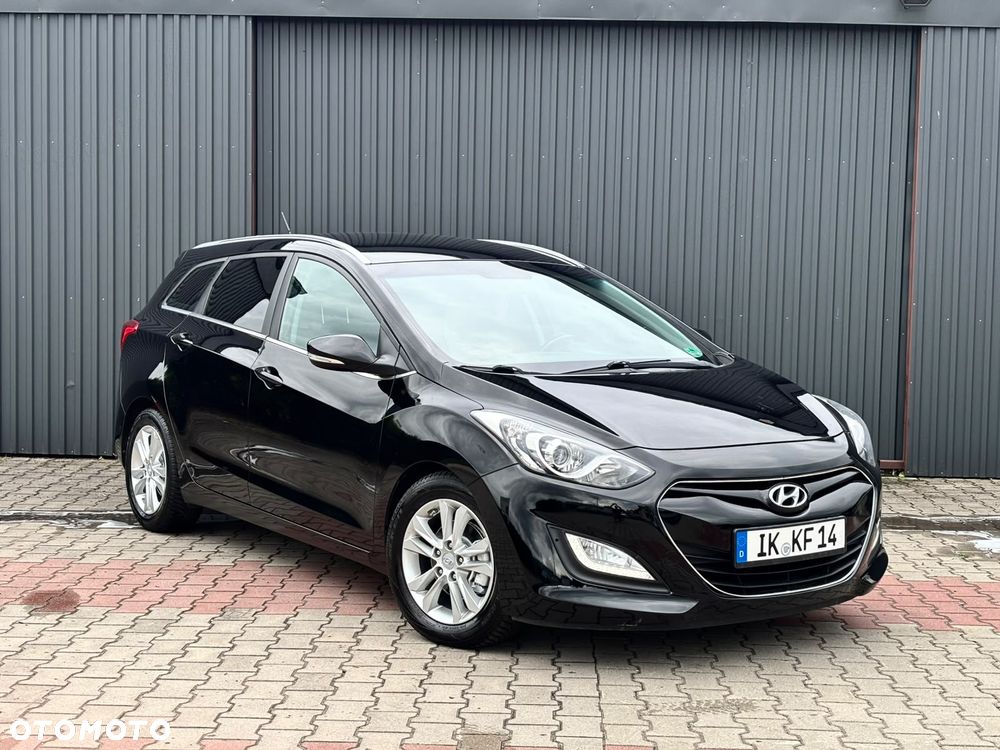 Hyundai i30 1.6 CRDi Fifa World Cup Edition - 2