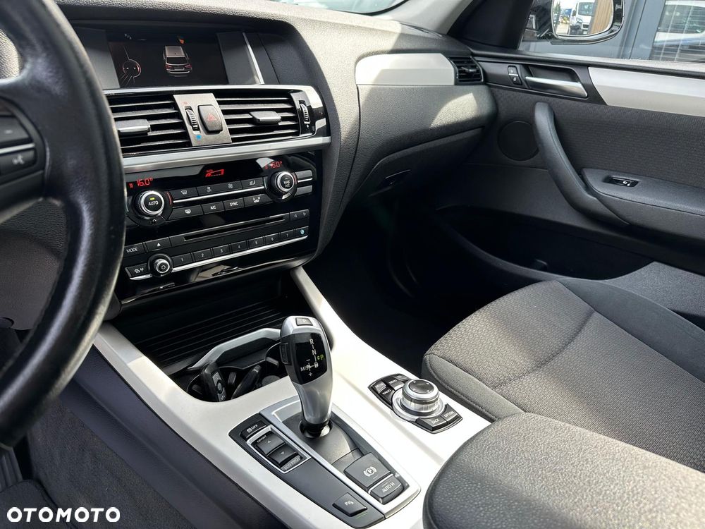 BMW X3 sDrive18d Advantage - 37