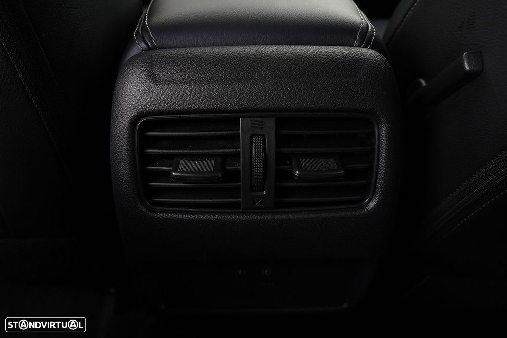 Nissan Qashqai 1.3 DIG-T Tekna Xtronic - 23