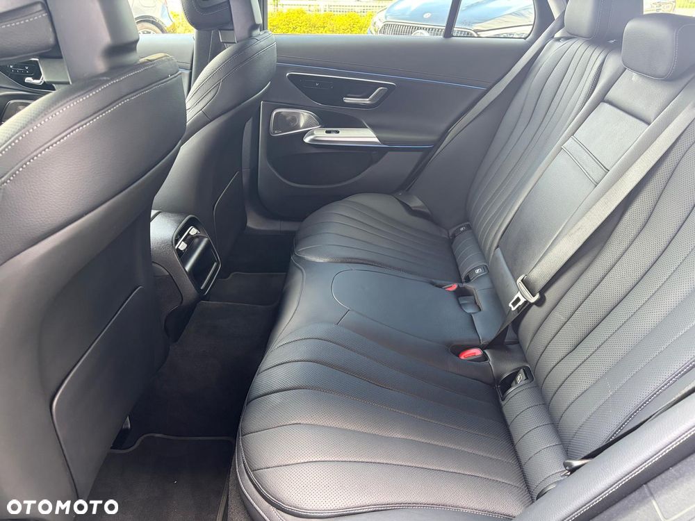 Mercedes-Benz Klasa E 450 d 4Matic All-Terrain 9G-TRONIC - 18