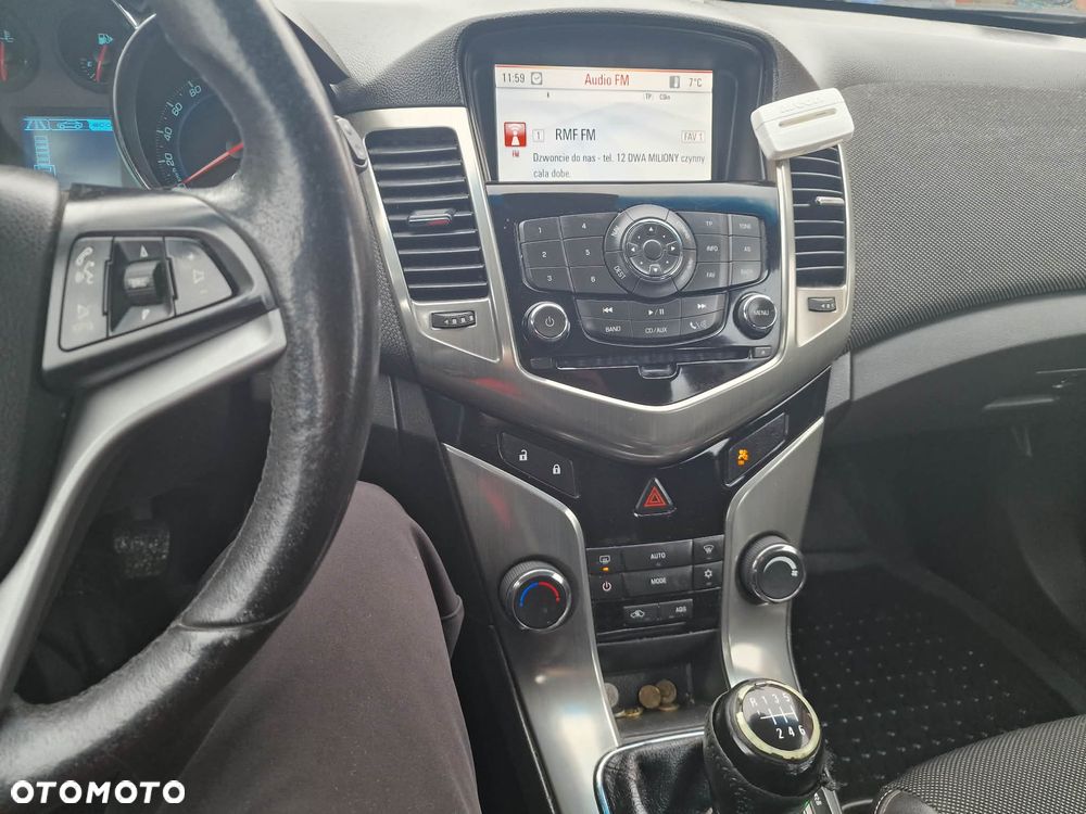 Chevrolet Cruze 1.7 D LT+ - 16