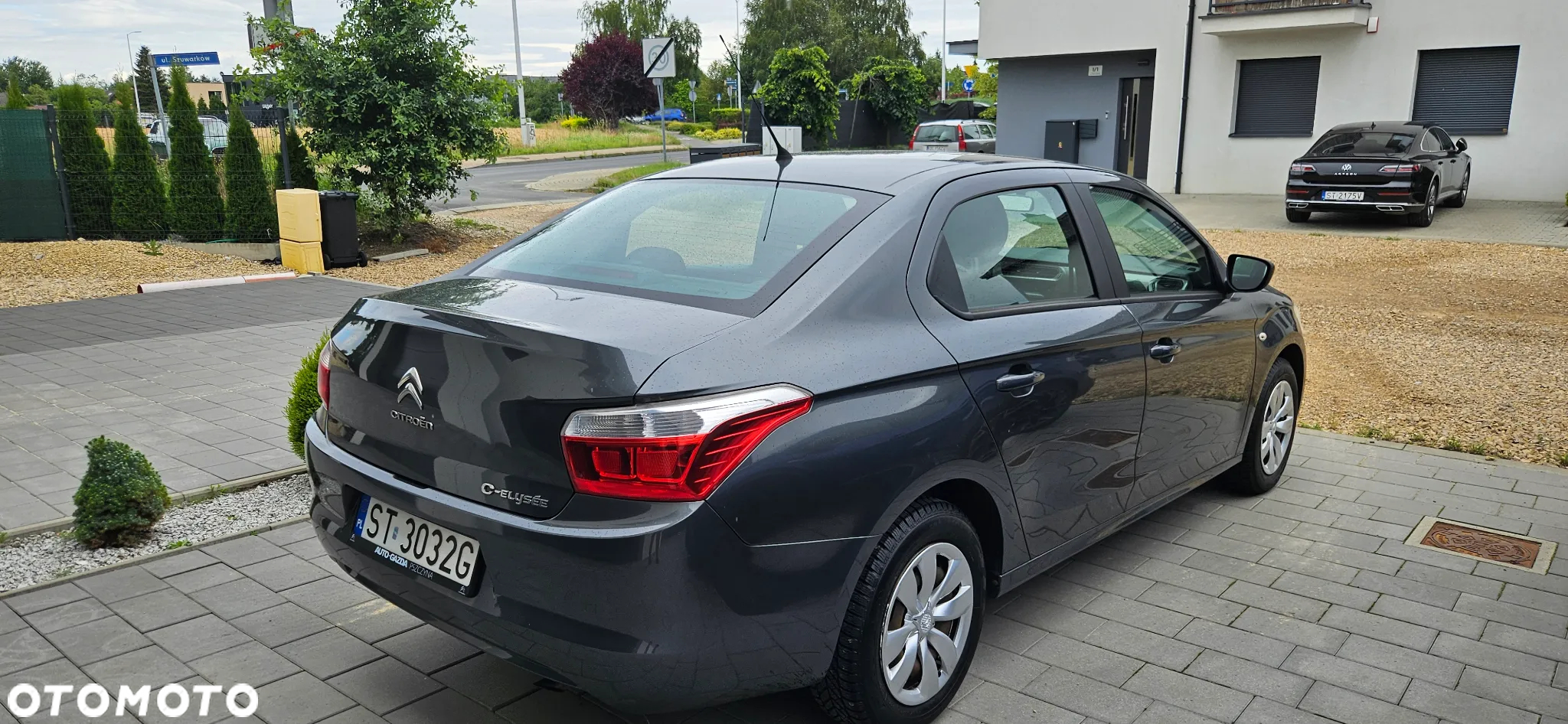 Citroën C-Elysée 1.2 VTi Seduction - 24