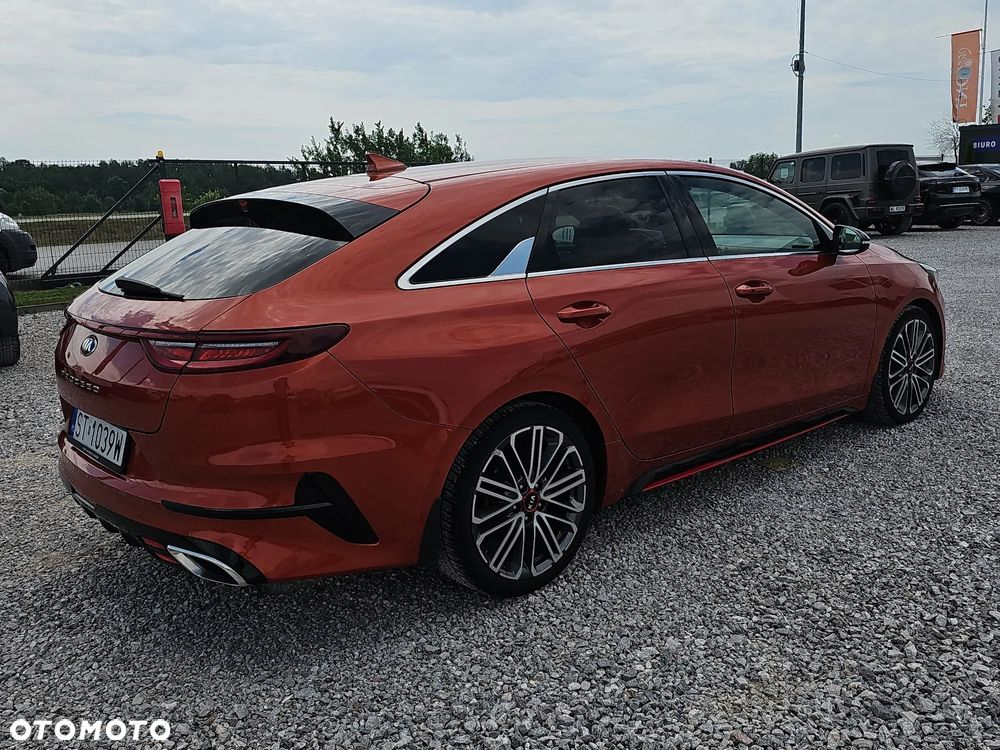 Kia ProCeed 1.6 T-GDI GT DCT - 5