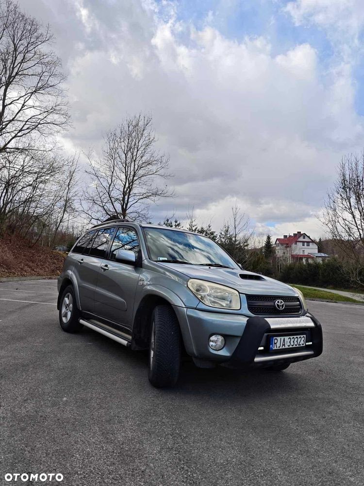 Toyota RAV4 - 2