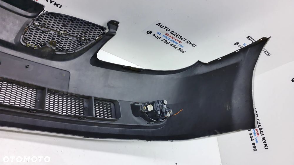 Nissan Almera N16 Zderzak Przód - 12