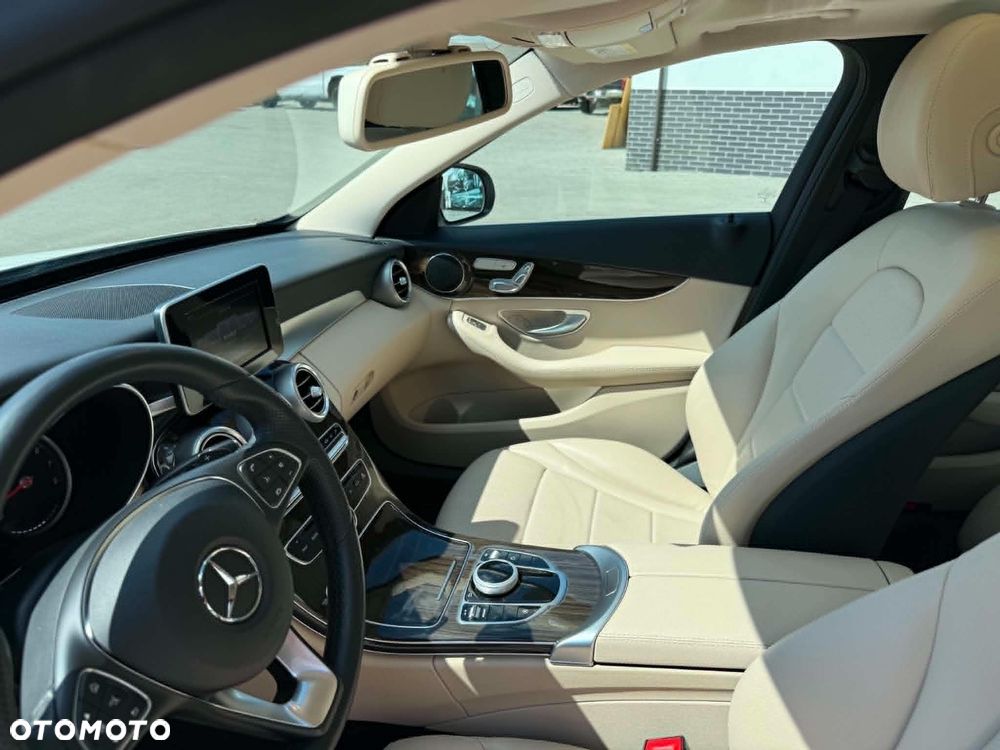 Mercedes-Benz Klasa C 300 4Matic 9G-TRONIC Edition 19 - 8