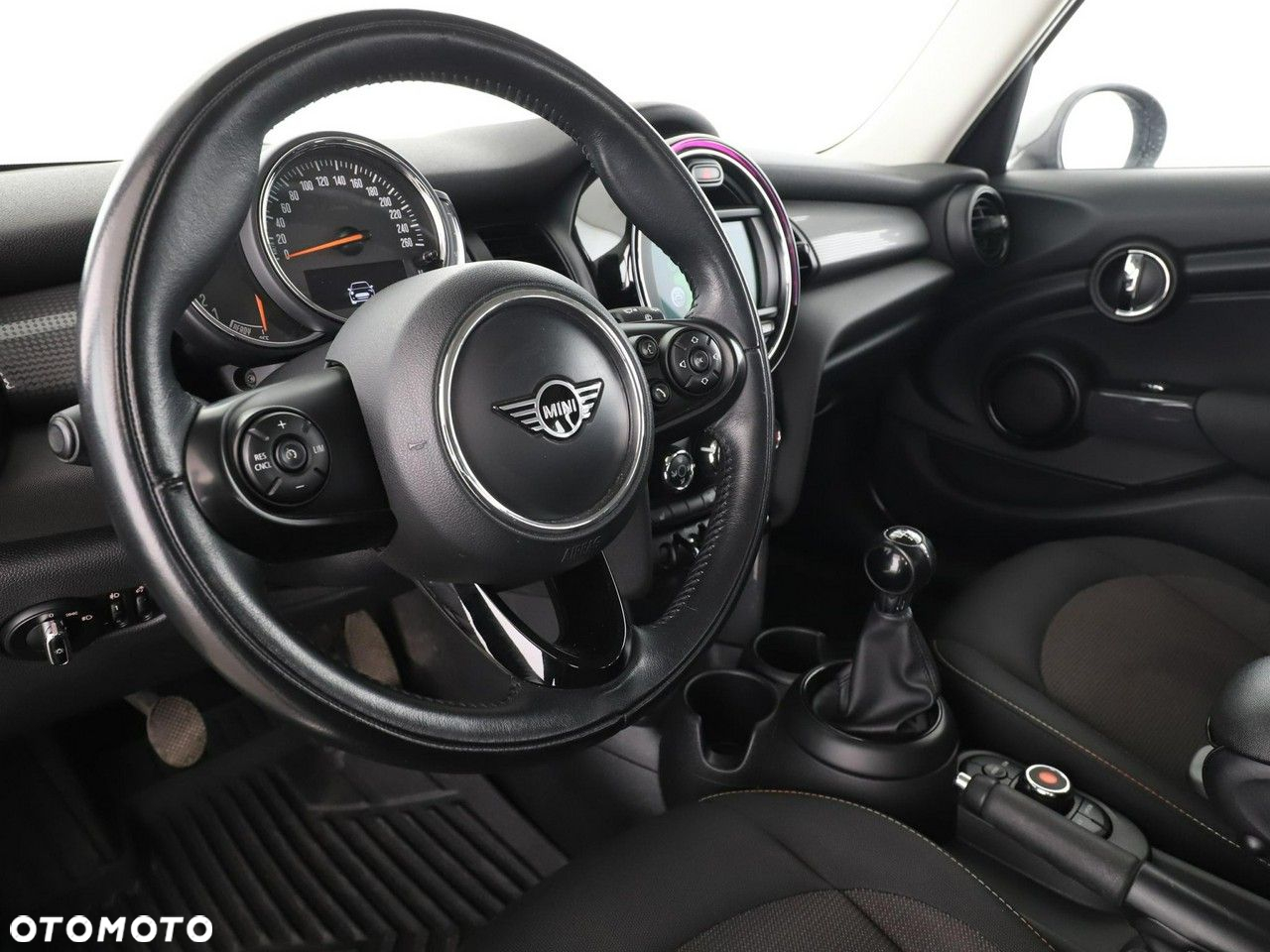 MINI Cooper Standard - 14