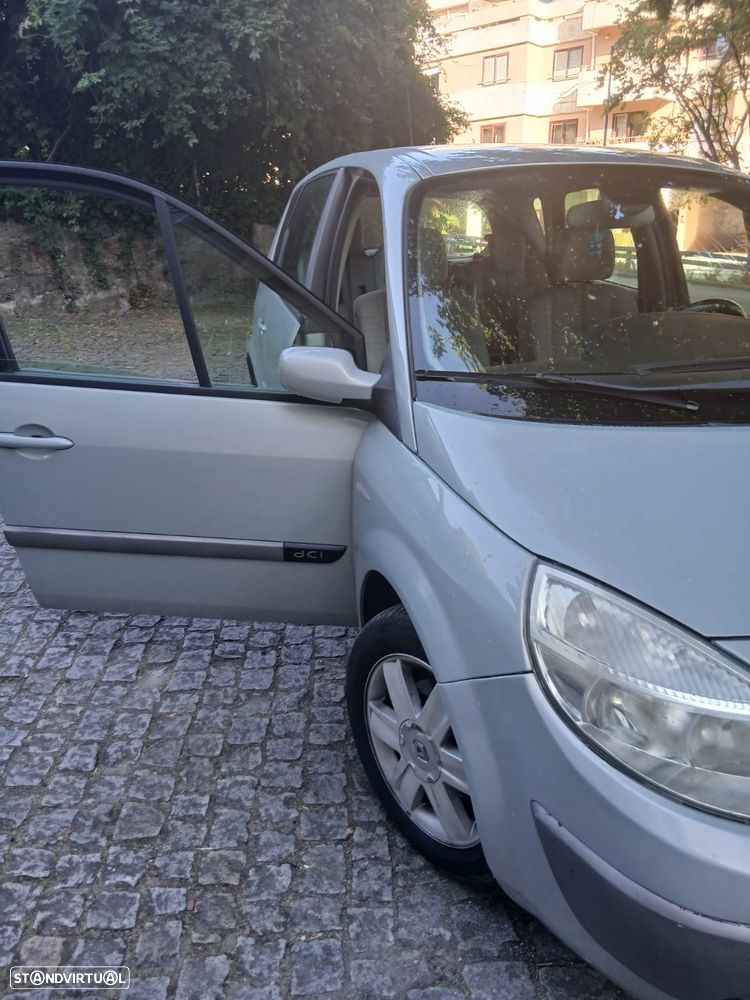 Renault Scénic 1.5 dCi Confort - 3