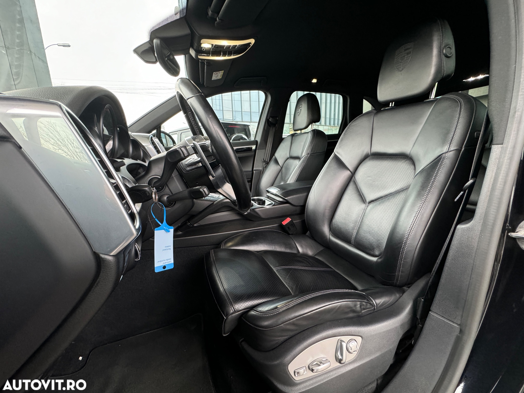 Porsche Cayenne Diesel Platinum Edition - 12
