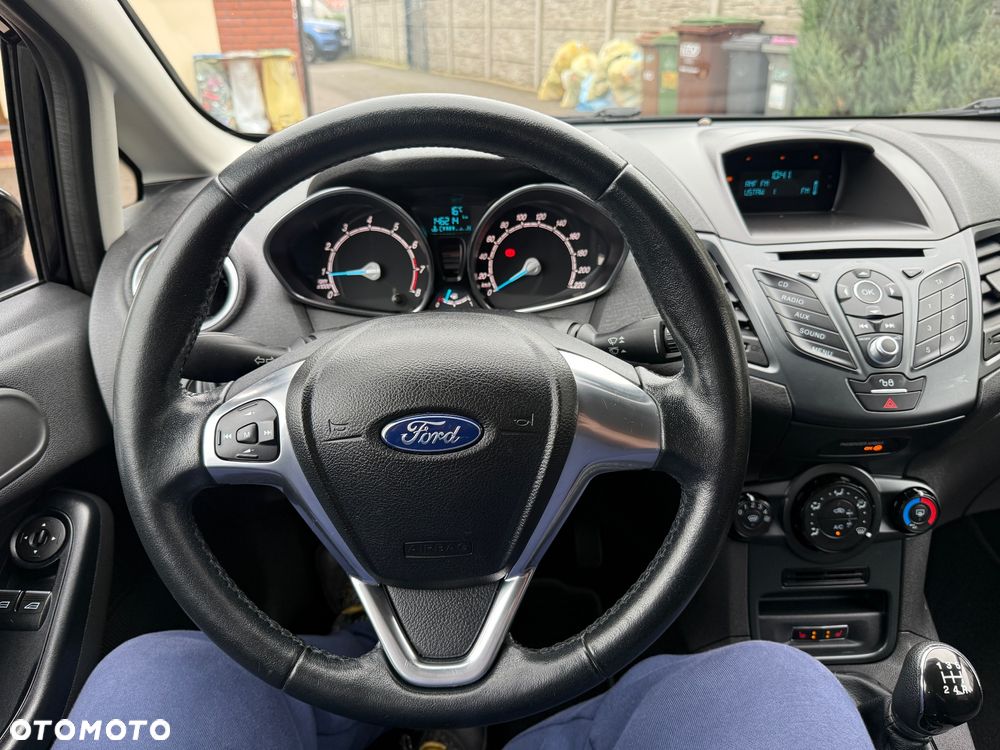 Ford Fiesta - 23