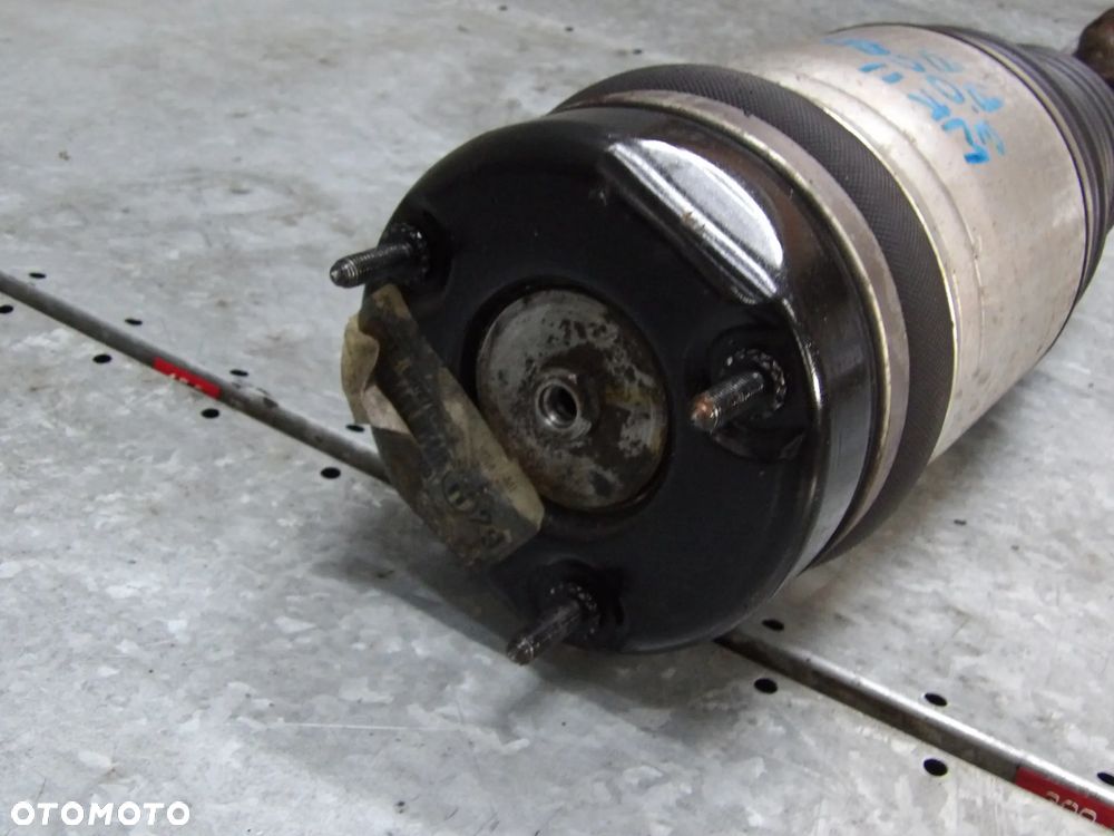 JEEP GRAND CHEROKEE WK2 AMORTYZATOR PRAWY PRZÓD - 4