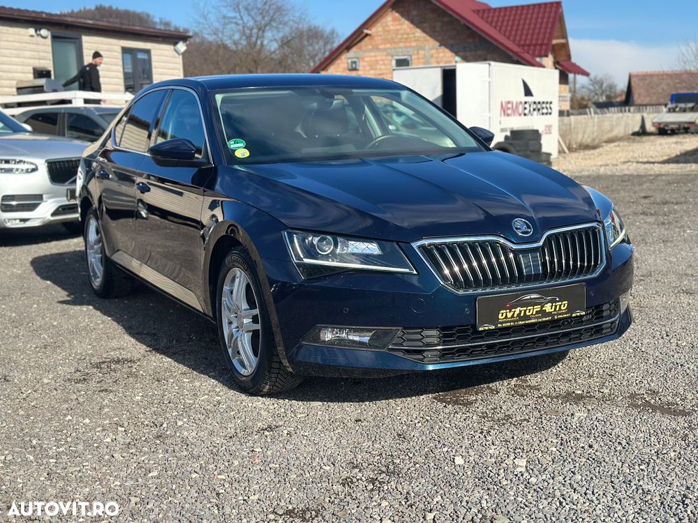 Skoda Superb 1.6 TDI DSG Ambition - 3
