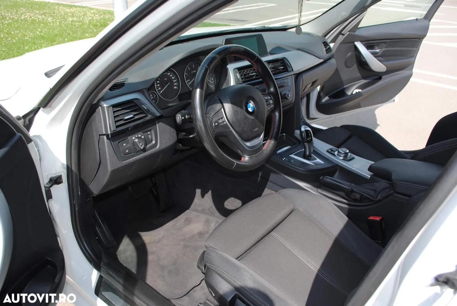 BMW Seria 3 320d Touring Aut. - 6