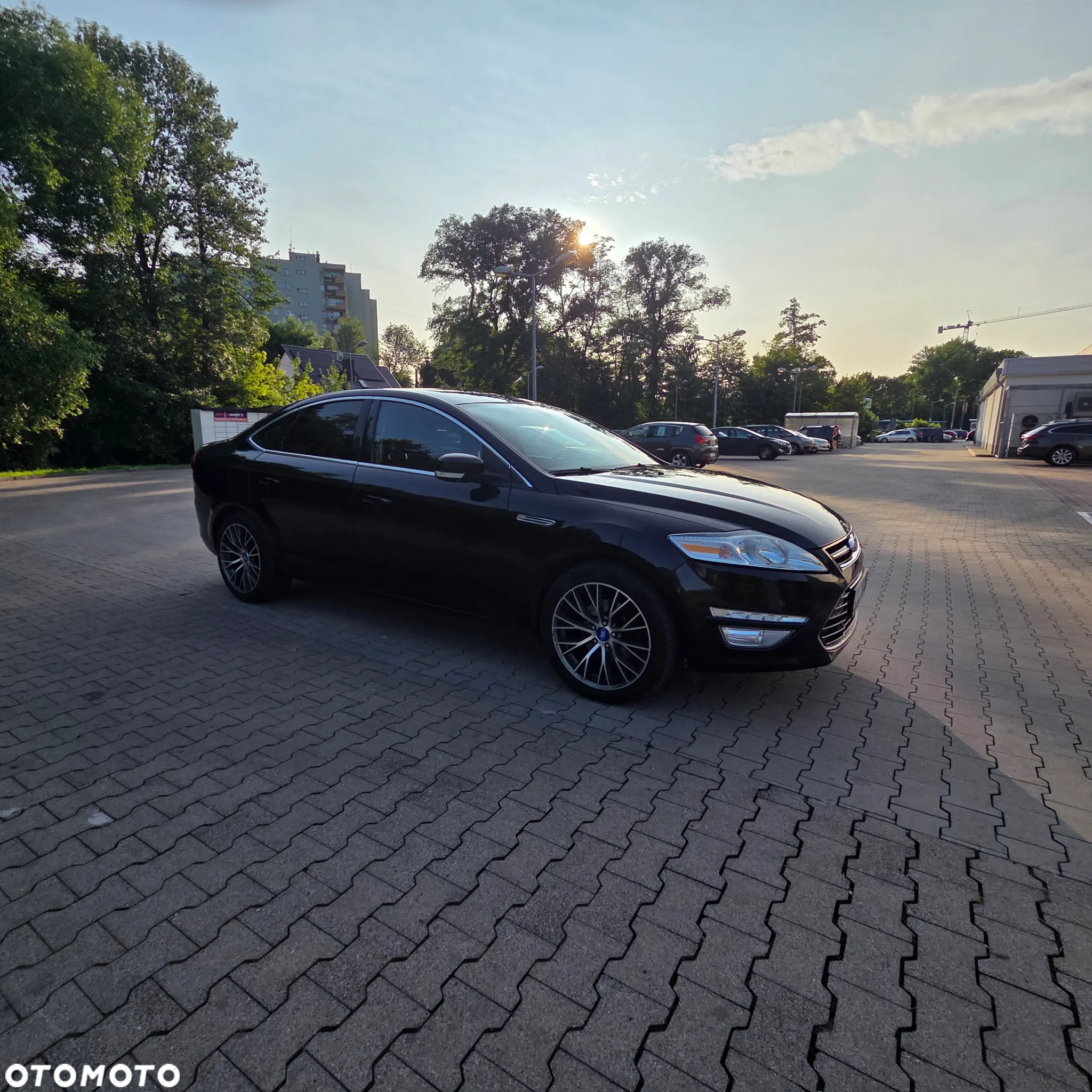 Ford Mondeo 2.0 EcoBoost Titanium - 4