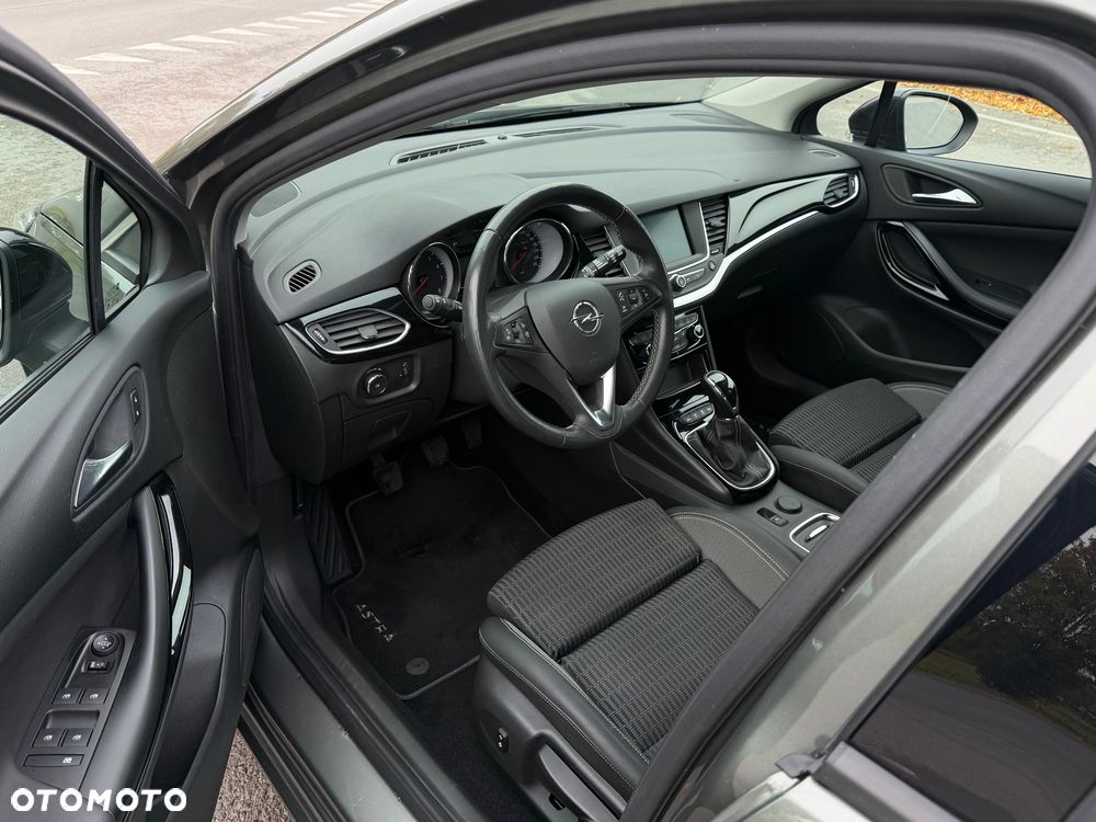 Opel Astra 1.2 T Elegance S&S - 22