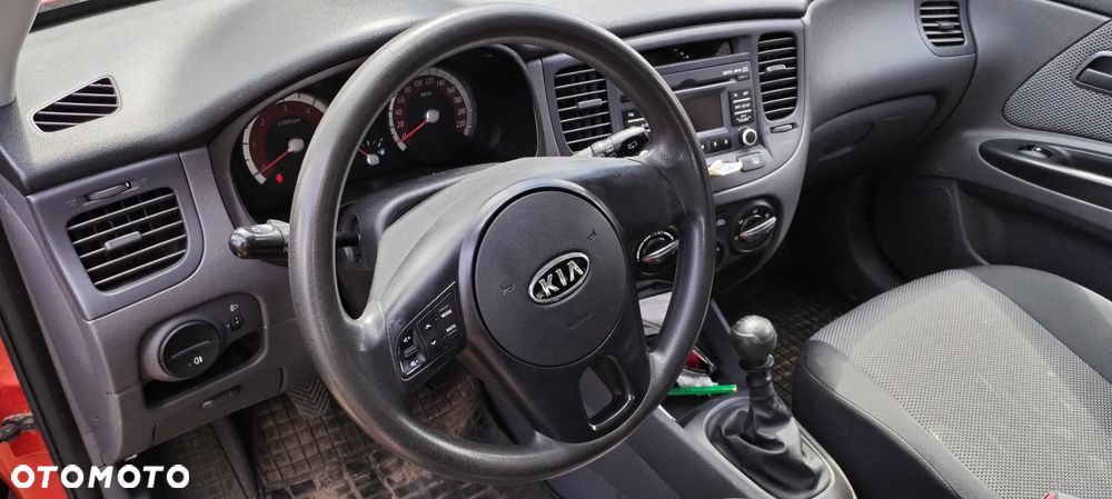 Kia Rio 1.5 CRDi Comfort - 6
