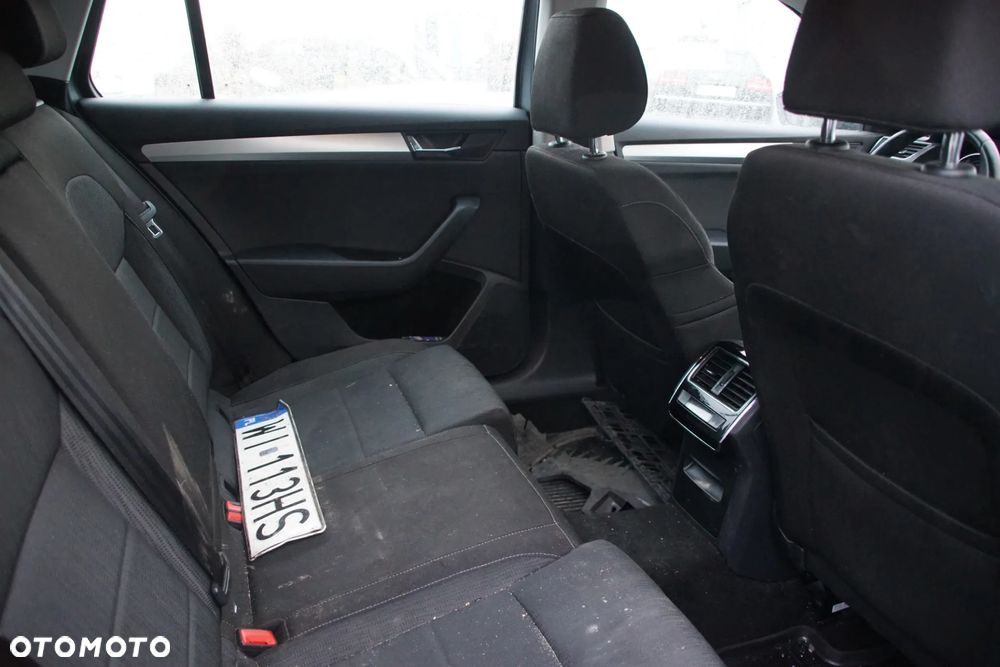 Auto na części - Skoda Superb III 2.0 TDI 150 KM DFGA QFZ LF7M 2018R Silnik Skrzynia Drzwi Zderzak Błotnik Klapa Lampa Lusterko Klamka Deska Kokpit Sterownik Moduł Czujnik Licznik Wyświetlacz Kierownica Panel - 15