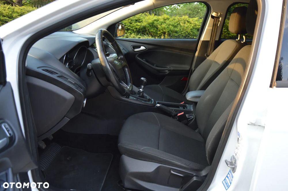 Ford Focus 1.0 EcoBoost Gold X (Edition) - 8