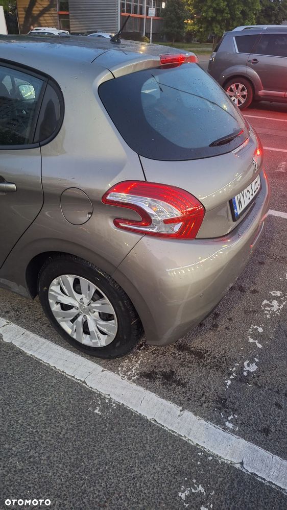 Peugeot 208 82 VTI Allure - 8